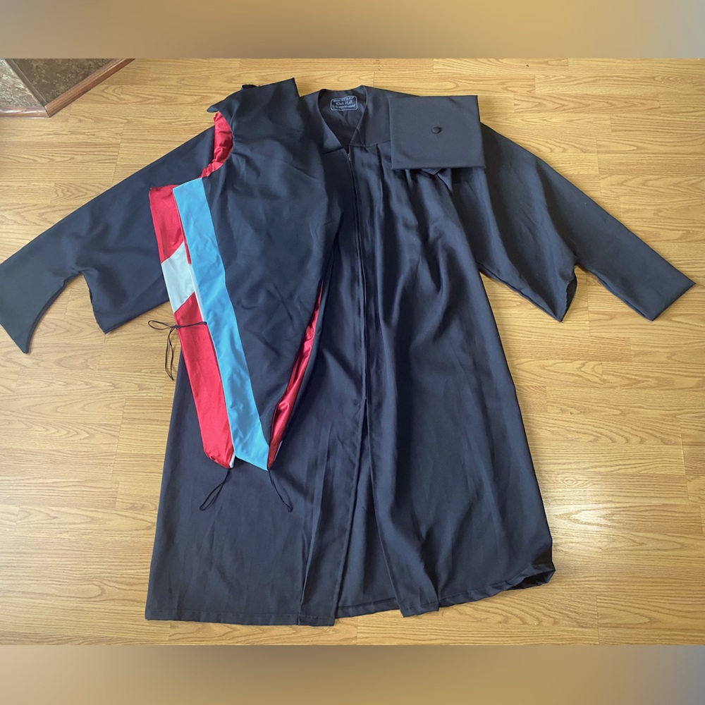 Oak hall masters graduation gown with cap & two hoods